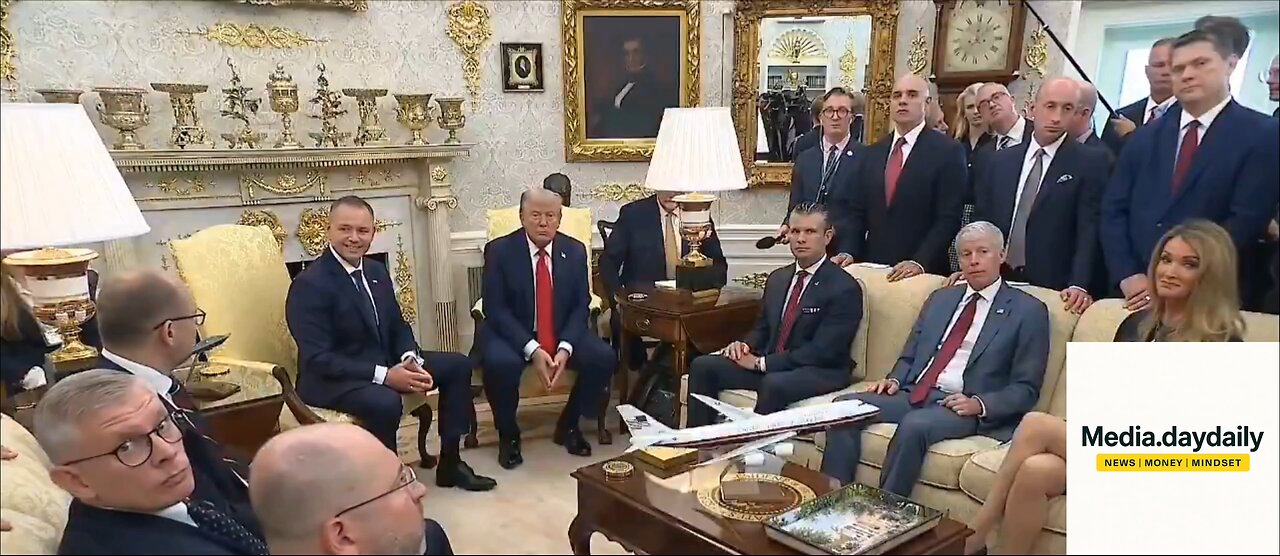 BREAKING: President Trump dropped a bombshell by declaring tariffs could replace FEDERAL INCOME TAX