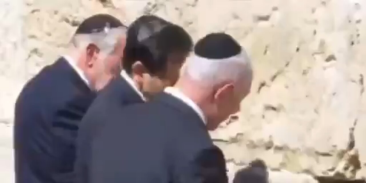 📹As Rubio prays with Netanyahu at the Western Wall to showcase “security coordination,”
