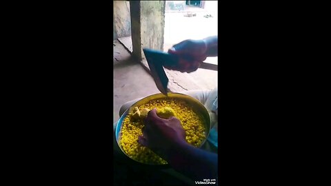 shaadi ka Laddu Itna majbut hai