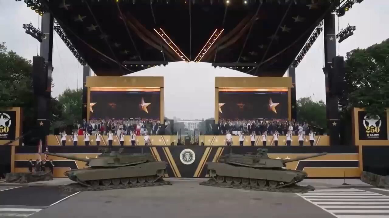 POTUS and FLOTUS arrive at the 250th Anniversary of the US Army Grand Military Parade 🇺🇸