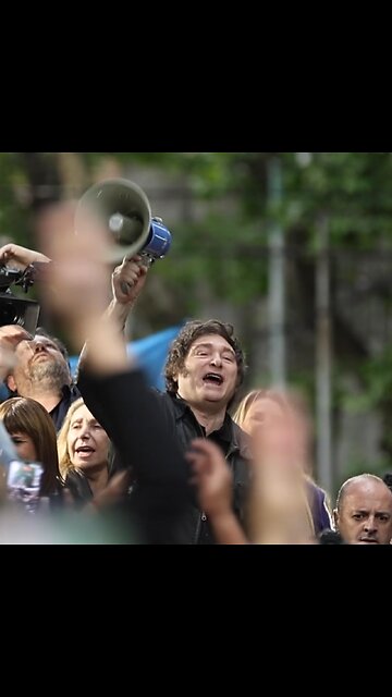 🇦🇷Milei enfrenta protestas durante un evento de campaña