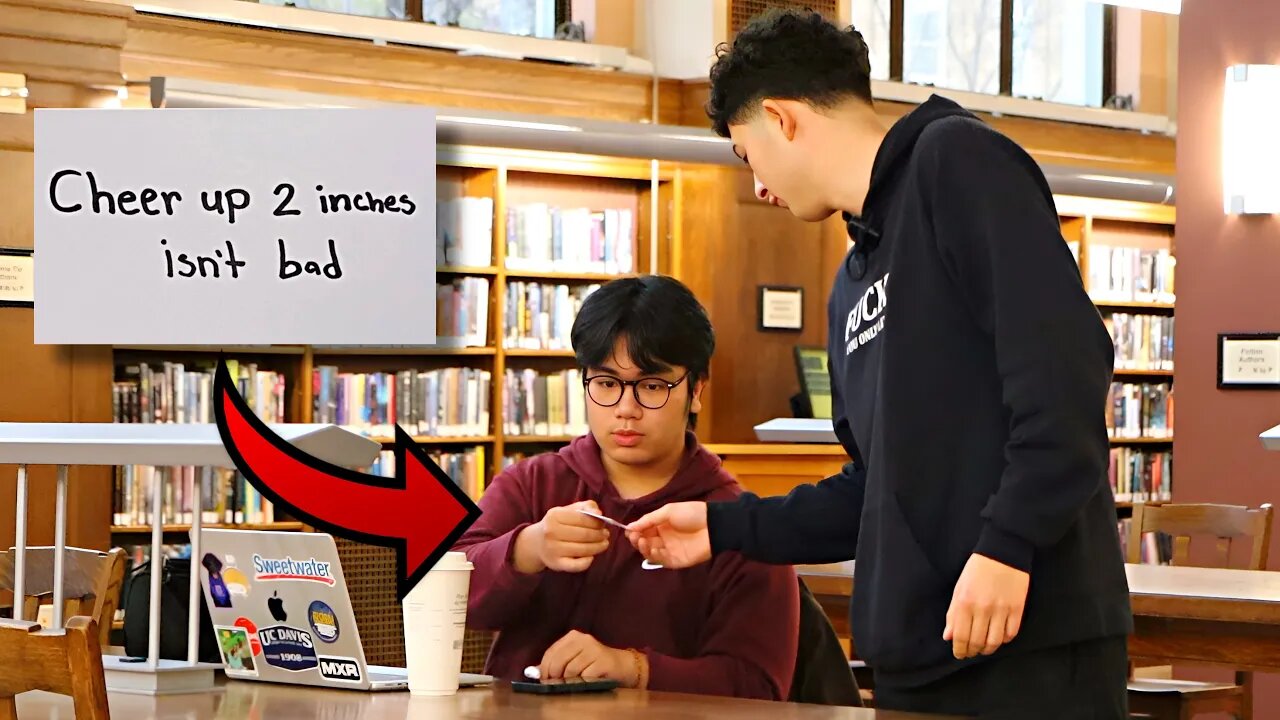 Offensive Notes To Strangers Prank!
