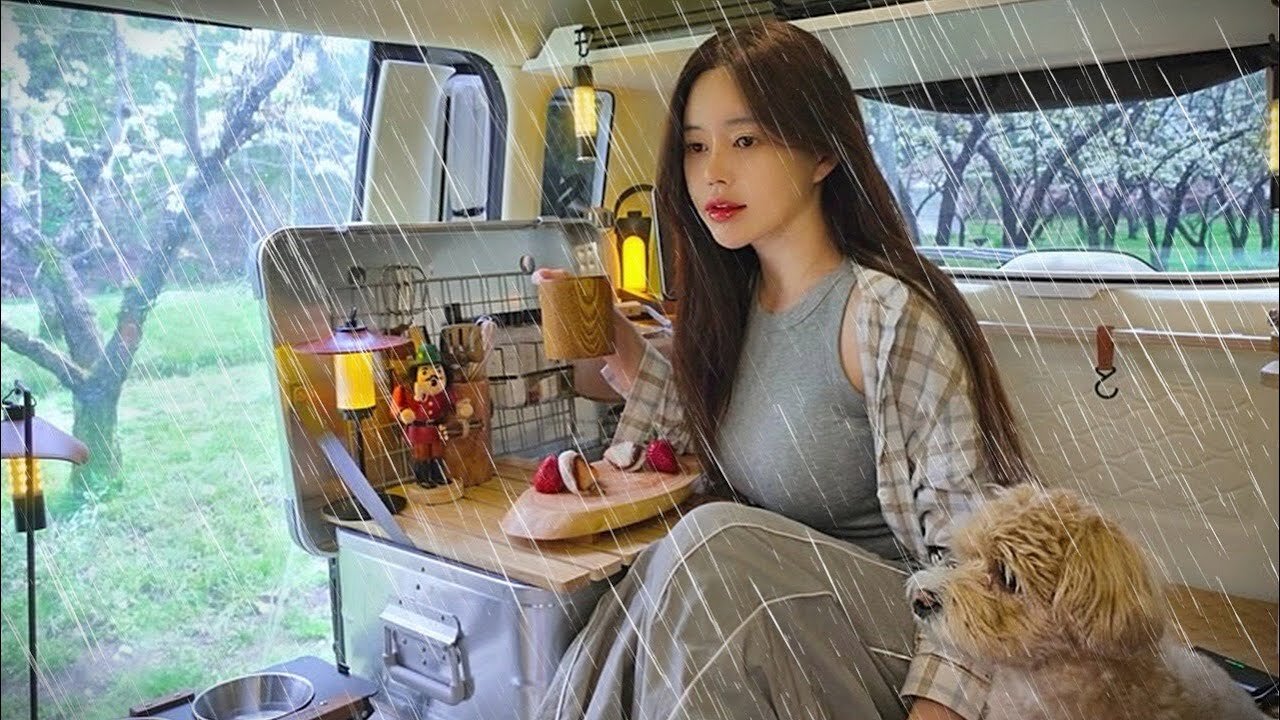 🌧A night in a small car in a flower garden with rain | Acorn jelly salad with water parsley