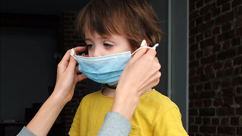 "Police Remove 4-Year-Old for Not Wearing a Mask"