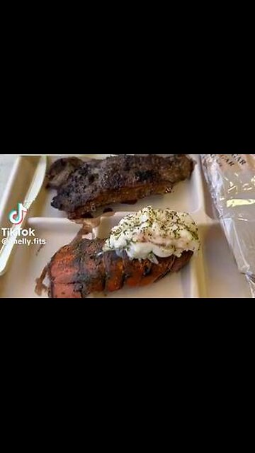 WE GOING TO #WAR - American soldiers are being given lobster and steak for dinner - what...
