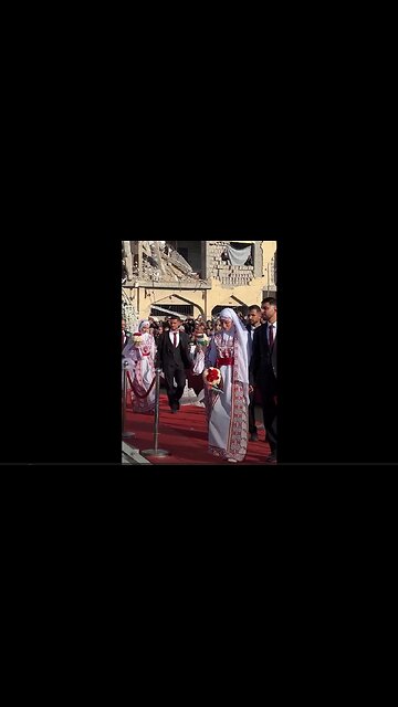 Amid Destruction, Mass Wedding Sparks Joy Among Palestinians in Gaza’s Khan Younis