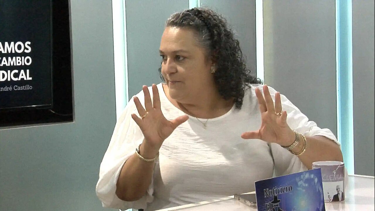 ¿Cómo puedes empezar a emprender si eres joven? con la Licda. Heidy Juárez