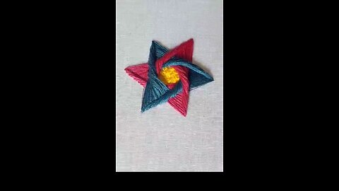 Flower making embroidery trick👍🏻 #empreendedorismo