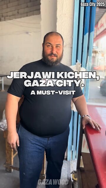 The FATTEST starved Gazan in a Restaurant in Gaza. Famine you say?!?