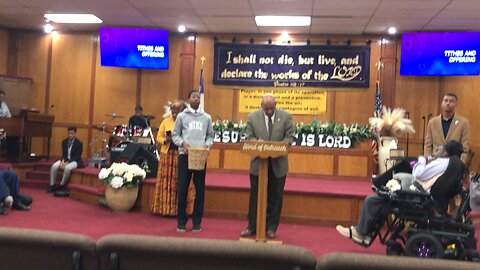 HE’S Worthy To Be Praised