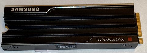 Samsung 9100 PRO 4TB Heatsink Internal SSD PCIe Gen 5x4 NVMe Speeds 14800 MB/s MZ-VAP4T0C/AM 6618931