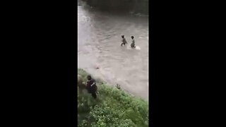 🚨 BREAKING: Nepal’s Finance Minister stripped of clothes & chased into river by angry protesters