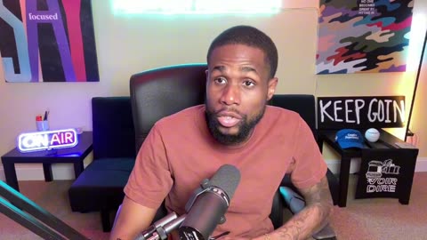 Bro, she doesn't like you!! 💔