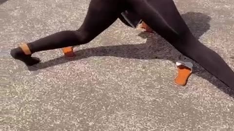 The Jiggly Ass Of Jewels Or The Bouncing Natural.