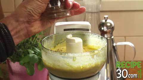 Fresh Basil Aioli | Creamy Garlic Mayonnaise Recipe 🌿