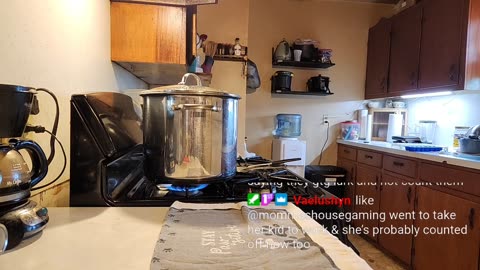 Cooking with Maw - Episode 5: Pineapple Upside-down Cake & Boiled Crabs