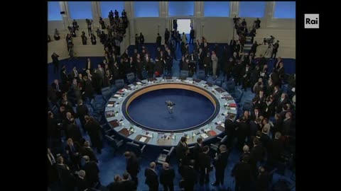 🔴 IL vertice NATO-Russia a Pratica di Mare del 28 maggio 2002 (TG1)