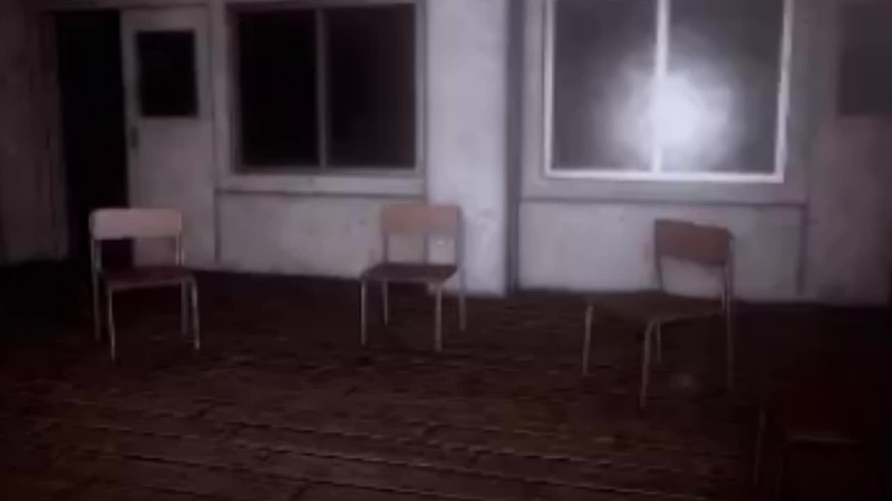 I'm alone in a dark and scary school... she's always nearby... #roblox #gaming #horror #fear #creepy