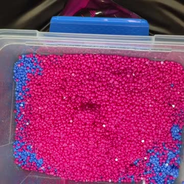 @debbietheesthie Unboxes Sexy Smooth Tickled Pink & Sexy Sapphire Hard Wax | Esthetician Review