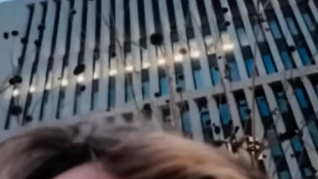 STRONG & INDEPENDENT MENTAL BREAKDOWNS - VOL. 2,073