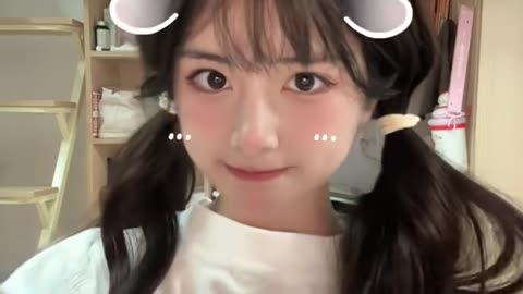 Daily Beauty EP 39 | Seductive Bright white Jeans Enthusiastic Posing