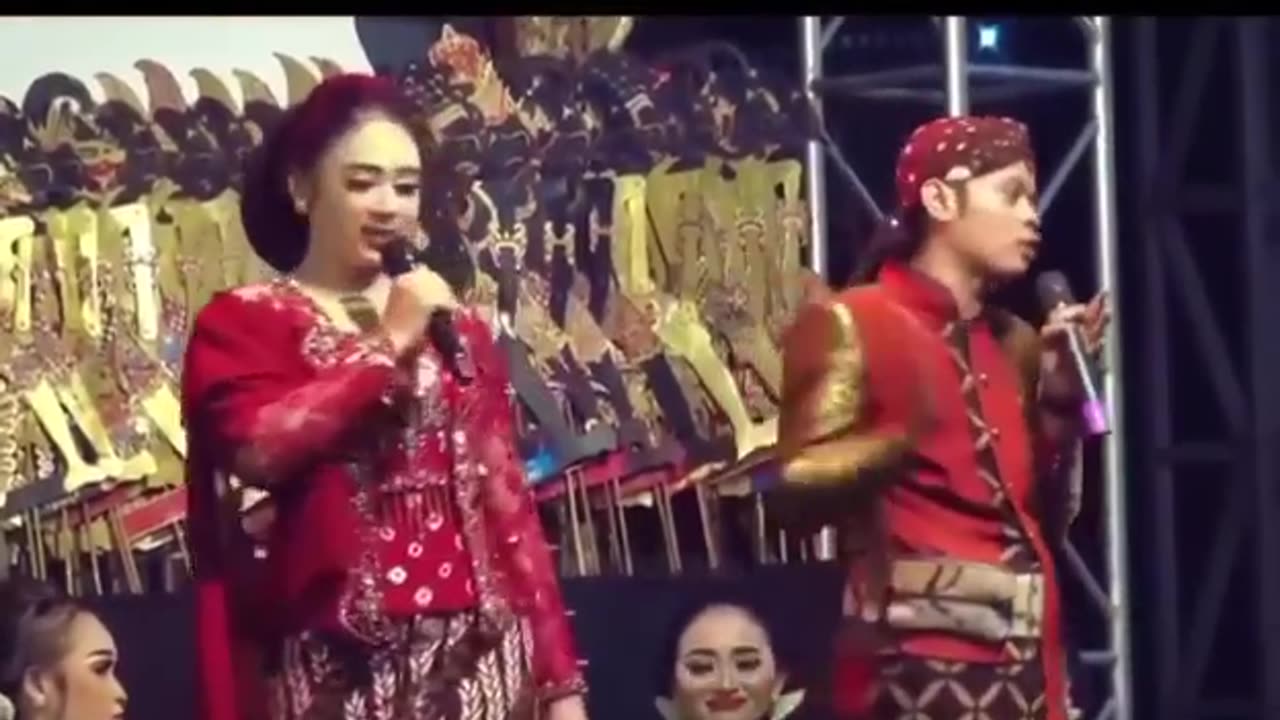 The trending chinese song😂😂 anana pathiya
