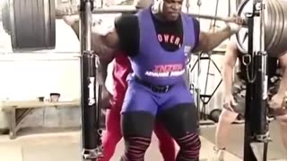 Ronnie Coleman DESTROYS 800lbs Squat for 2! 💪
