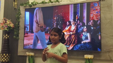Little girls dance