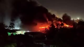 Large fire breaks out at Malanga Market in Maputo, Mozambique; no word on casualties.