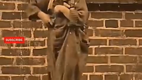 King of comedy #chaplin #shorts 👍 Like 📥 comment 🔁 share and 🔴 subscribe
