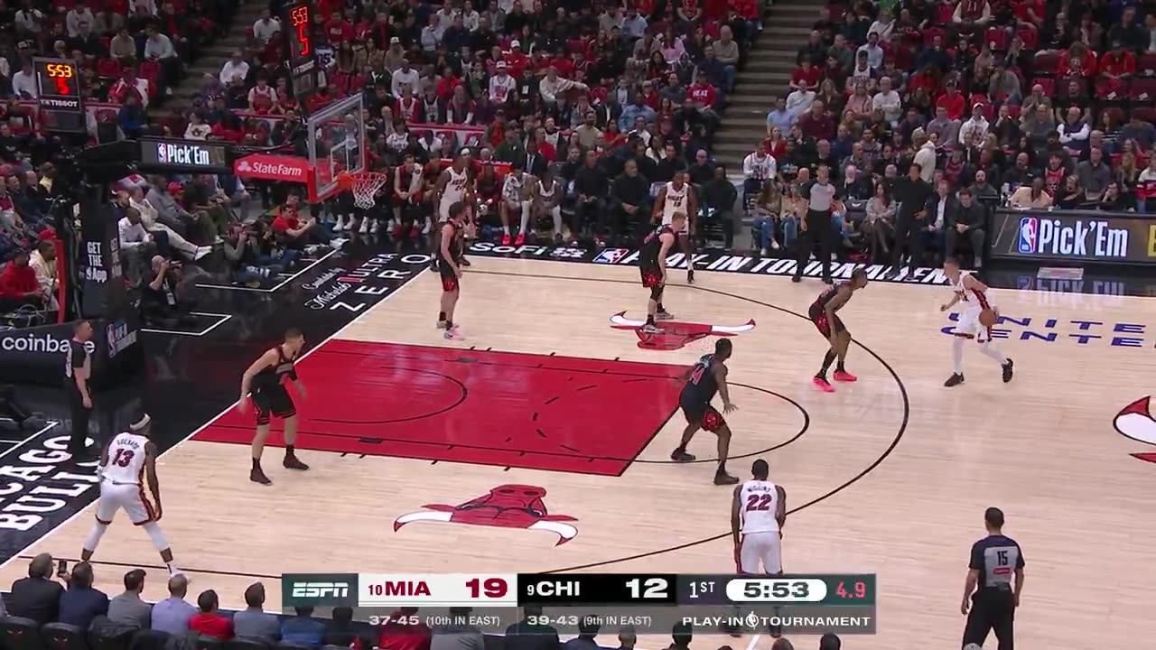 Miami HEAT - Tyler out to a hot start with 11 early points 🔥