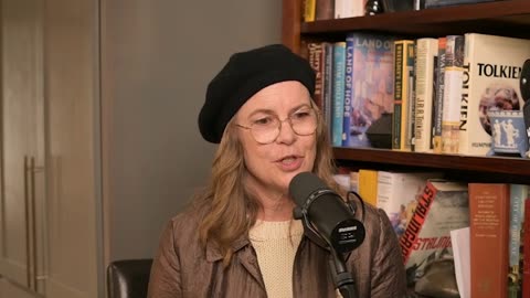 Victor Davis Hanson: Comey Knew Clinton Had Cooked Up the Collusion Hoax