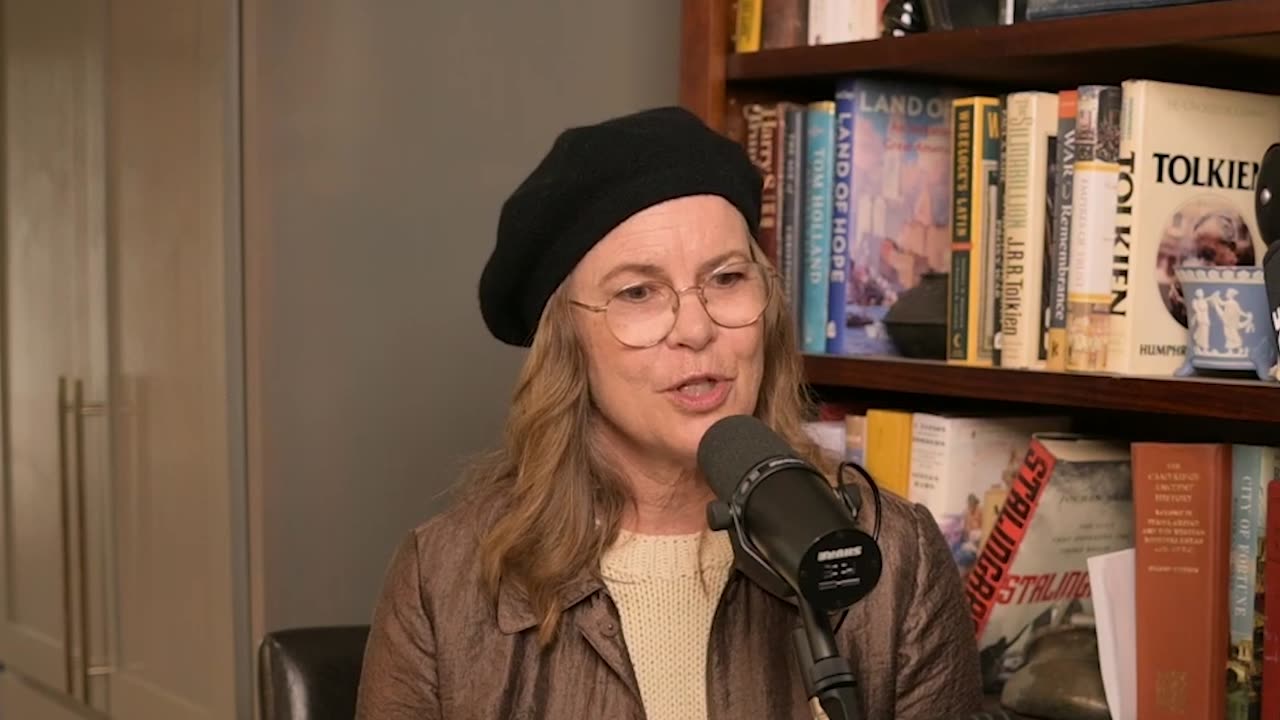 Victor Davis Hanson: Comey Knew Clinton Had Cooked Up the Collusion Hoax