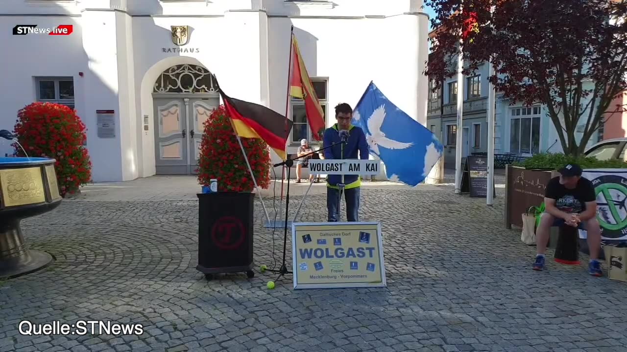 Wolgast - Leon mit seiner Wortmeldung - die Jugend wird wach 01-07-2025