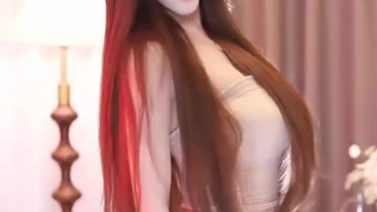 TikTok Hot Dance in Ultra Short Shorts