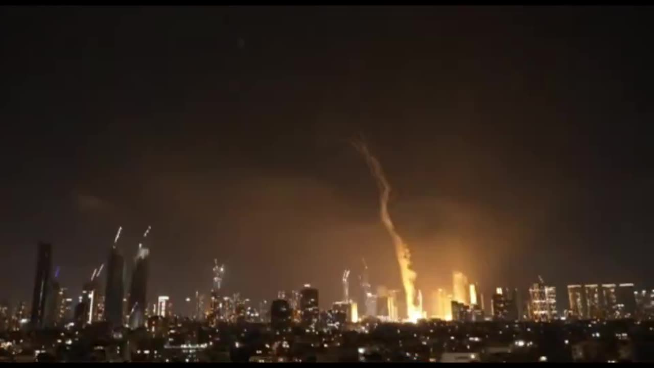 Iran strikes Tel Aviv with missiles