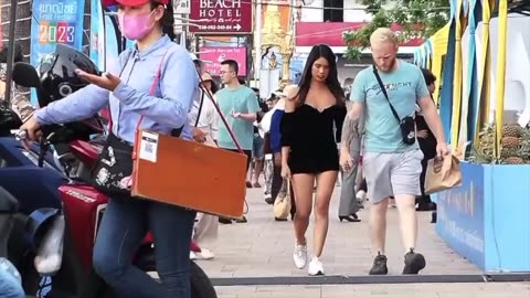 Stunning Thai Women Strolling Pattaya Beach Road | Casual Coastal Vibes