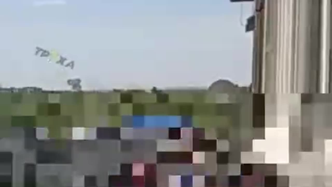 ❗️🤬 Cherkasy under attack by UAVs. There were up to 10 Shaheds around the city.