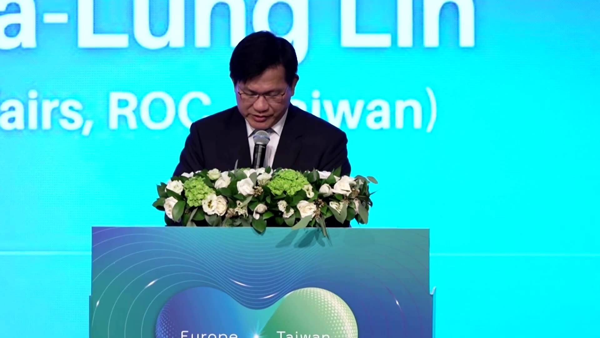 Ahead of Trump-Xi meeting, Taiwan says ties with US very stable