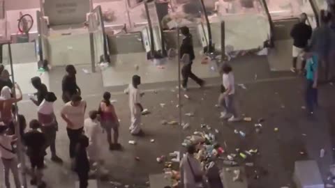 🇫🇷🔥France: Clashes with police and tear gas during the Festival of Music 2025