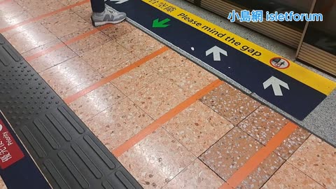 #旺角站 月台 買不到相同圖案的地磚