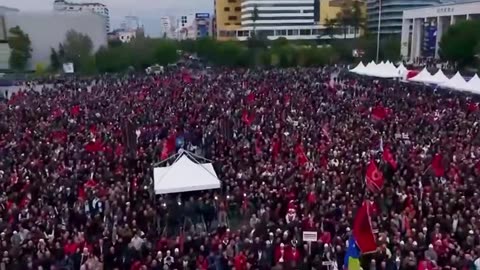 "Zemra mal"! Rama nxjerr pamjet e protestës mbarëkombëtare për UÇK, në Tiranë