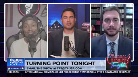 SHOULD COLLEGE GRADS BE ALLOWED GET POLITICAL AT THE PODIUM?