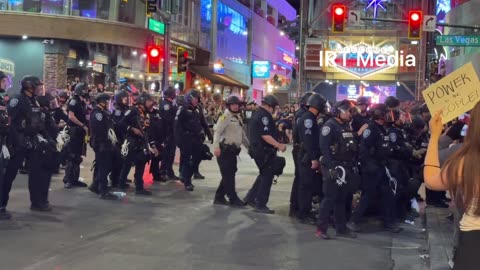 Las Vegas PD are rushing and taking protesters into custody!!!