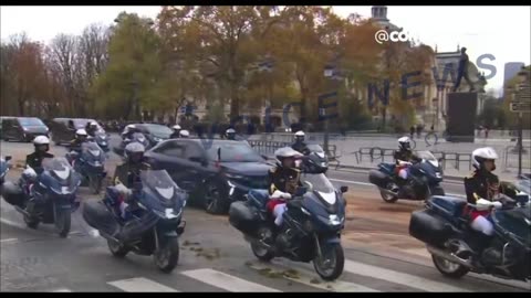 FRANCE - DES AVENUES VIDES _POUR MACRON