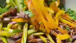 This Beef Salad Is So Delicious 😍 You Must Try It!#food #youtubeshorts #foodshorts #saladrecipe