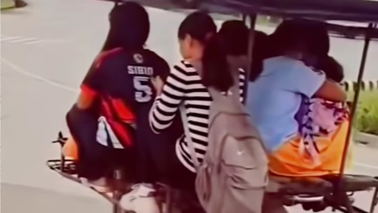 माल भी है और गाडी भी है इसको बोलते हैं मालगाड़ी #funny #short #viral #video