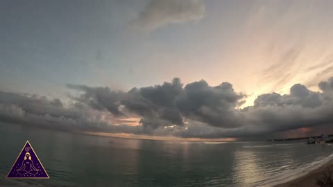 4k Relaxing early morning ocean sunrise | calm waves & cloudy sky