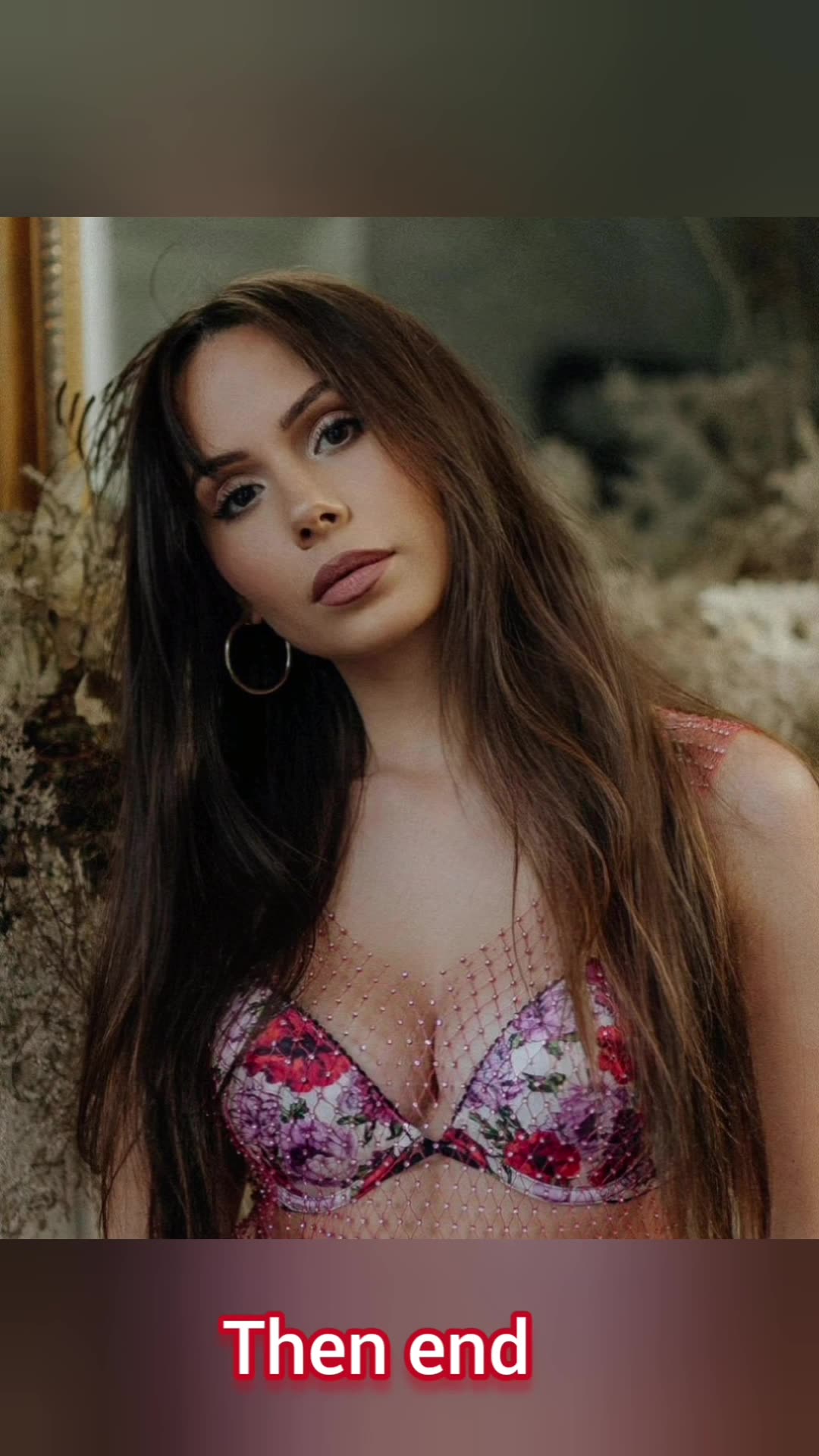 Mia Laren Commanding the Runway with Effortless Elegance