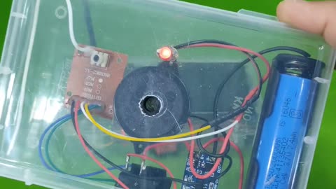 DIY innovative wireless rain sensor alarm project without using Arduino || rain detector circuit